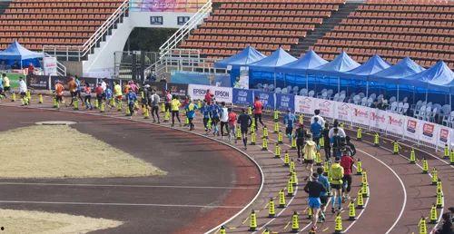 娱乐吃瓜酱操场